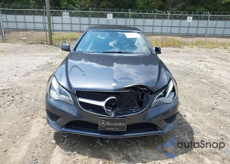 2014 Mercedes-Benz E 350 z USA, uszkodzony, nr VIN WDDKK5KF2EF278992